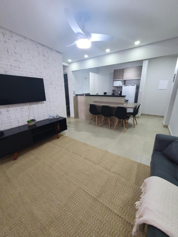 شقة Lindo Apto Enseada Guaruja 2 Qtos 6 Pess 300 Mts Praia المظهر الخارجي الصورة