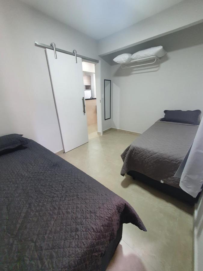 شقة Lindo Apto Enseada Guaruja 2 Qtos 6 Pess 300 Mts Praia المظهر الخارجي الصورة